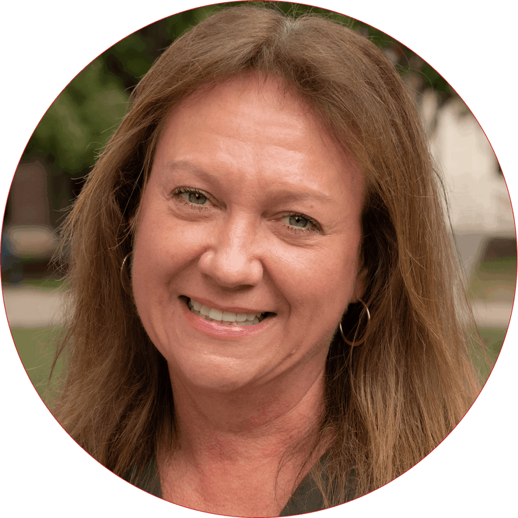 Headshot of holly heller